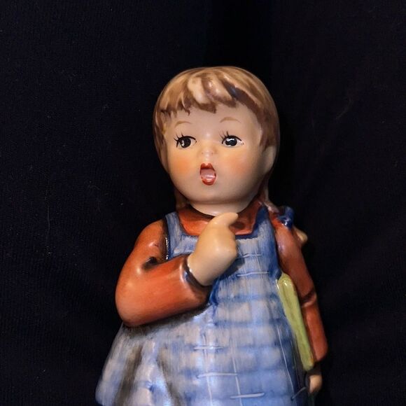 Goebel Hummel #486 "I Wonder" Exclusive Edition (1990/91) TMK6 - Picture 6 of 7